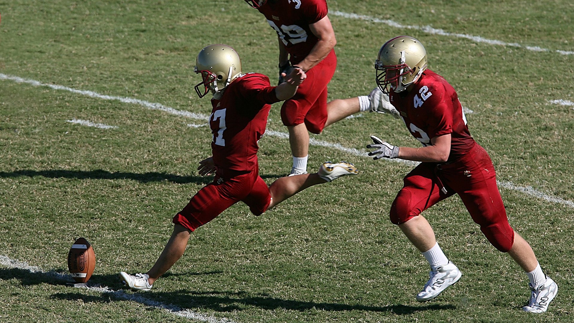 球场美食盘点球迷最爱小吃，球场适合卖什么东西